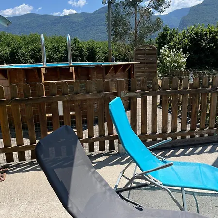 Chez Chris Et Pat Bed and Breakfast 3*